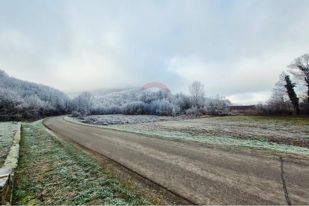 Kuća  - Za prodaju - Petrinja, Hrvatska - WhatsApp Image 2026-01-02 at 12.02.48.jpeg - 300761006-84