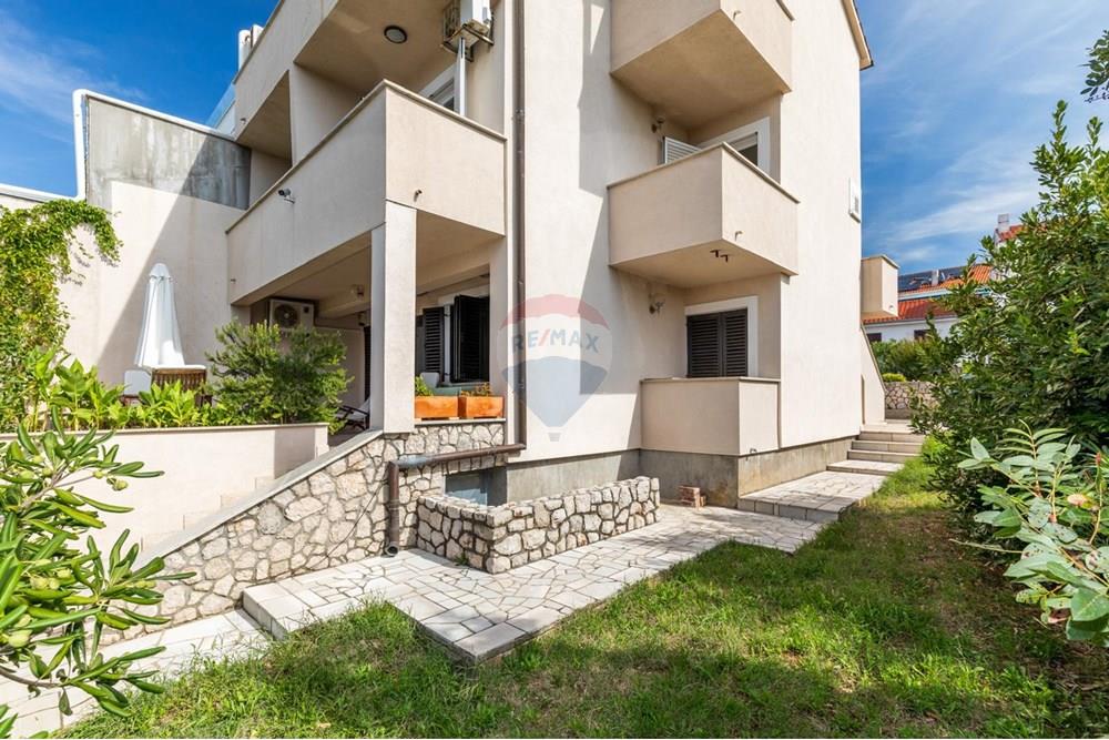 Kuća  - Za prodaju - Punat, Hrvatska - bec6f610-82dc-4a50-b30d-3e703566afe1.jpeg - 300621003-1537