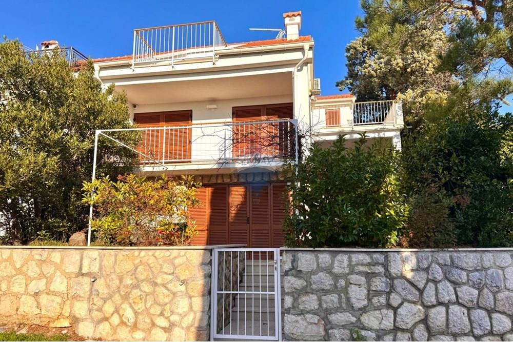 Kuća  - Za prodaju - Novi Vinodolski, Hrvatska - 1767798949_img-20260107-wa0007.jpg - 300561031-99