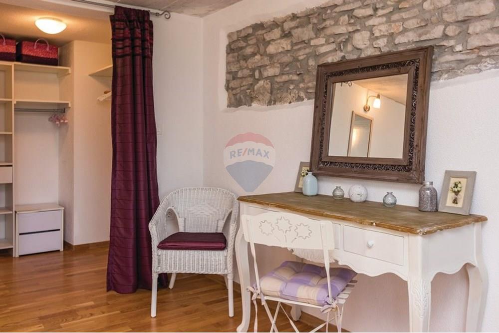 Kuća  - Za prodaju - Barban, Hrvatska - cil691_bed_03.jpg - 300291006-763