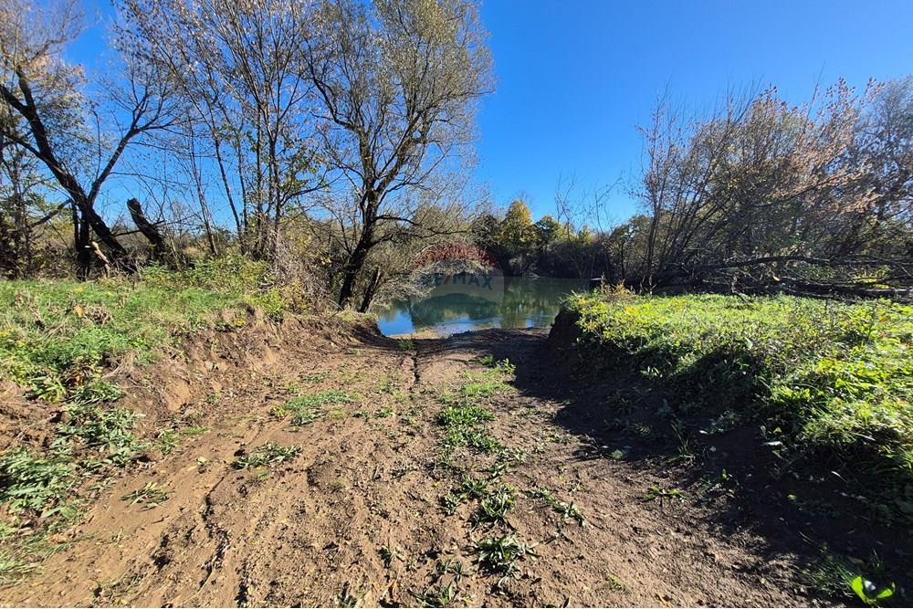 Građevinsko zemljište - Za prodaju - Petrinja, Hrvatska - 20251024_105608.jpg - 300761006-43