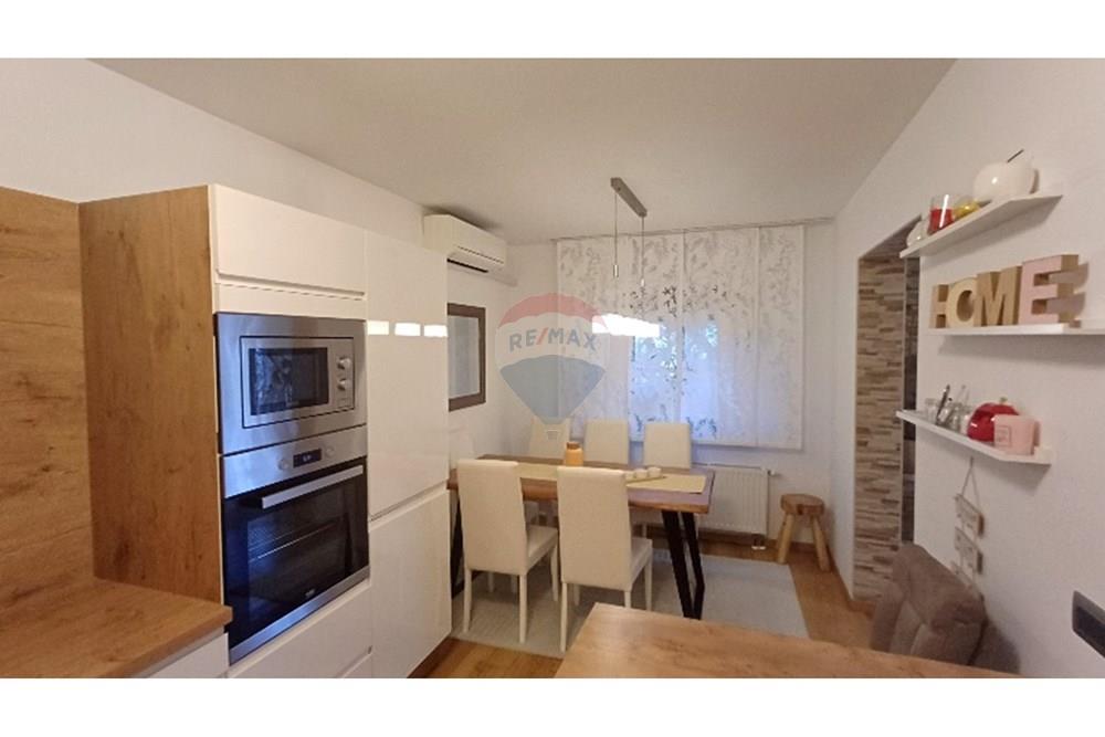 Kuća  - Za prodaju - Pula, Hrvatska - 20250313_163504_resized.jpg - 300041074-606