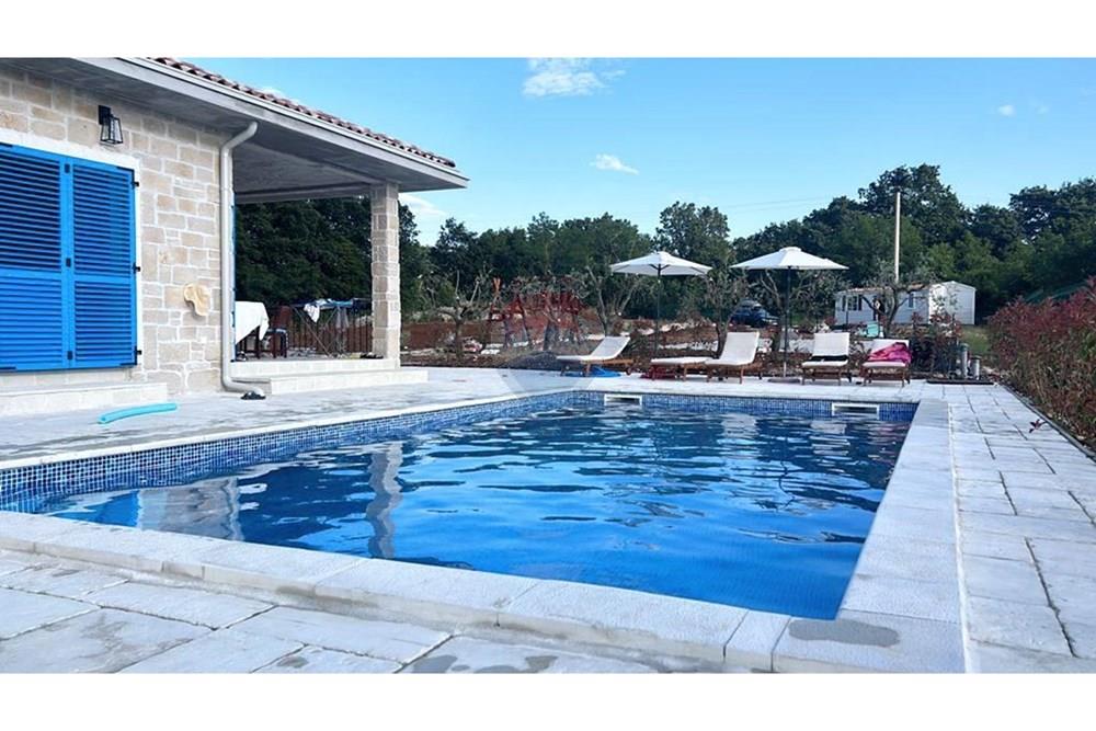 Kuća  - Za prodaju - Kanfanar, Hrvatska - 1751470916_img_20250702_165047.jpg - 300041053-7575