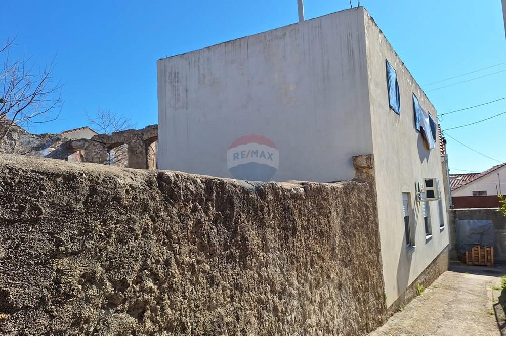 Kuća posebne arhitekture - Za prodaju - Preko, Hrvatska - 3dc9b4eb-db8e-47a3-b71c-9f1d12404618.jpeg - 300501008-4234