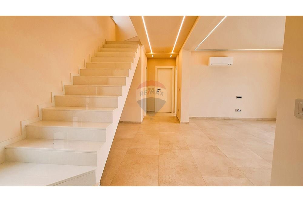 Kuća  - Za prodaju - Poreč, Hrvatska - 20260114_103339.jpg - 300441023-14