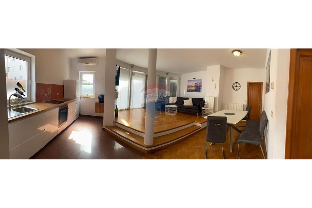 Kuća  - Za prodaju - Rovinj, Hrvatska - 1741764849_1741764604361.jpg - 300571007-328