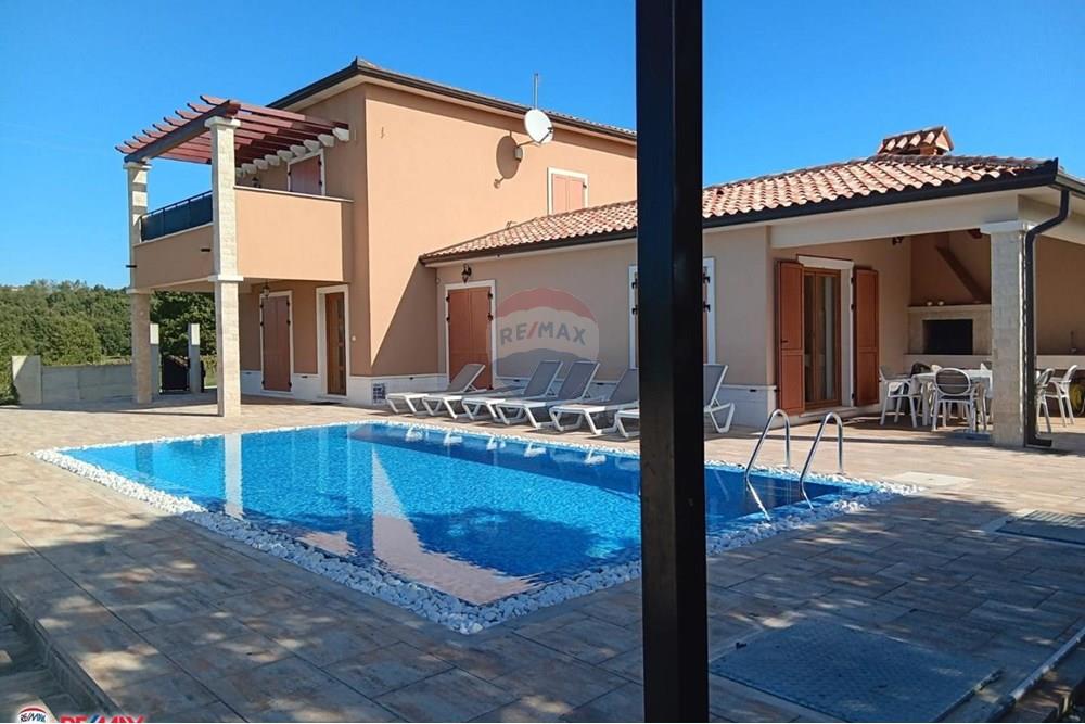 Kuća  - Za prodaju - Kaštelir-Labinci, Hrvatska - 1760439616_803d2c26-f523-4445-8433-d0c018eb37c9.jpg - 300291001-1607