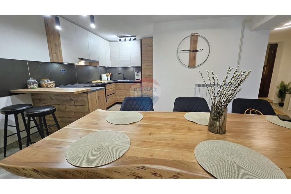 Kuća  - Za prodaju - Vižinada, Hrvatska - 1756154636_5.jpg - 300441016-288