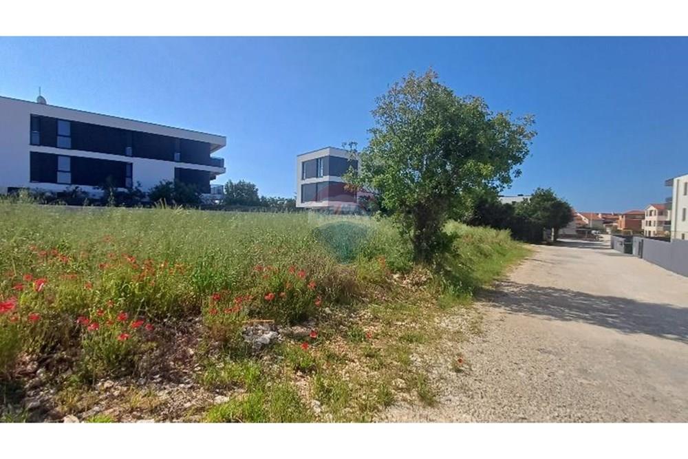 Zemljište - Za prodaju - Medulin, Hrvatska - 1747736653_20250519_094826_resized.jpg - 300041074-616