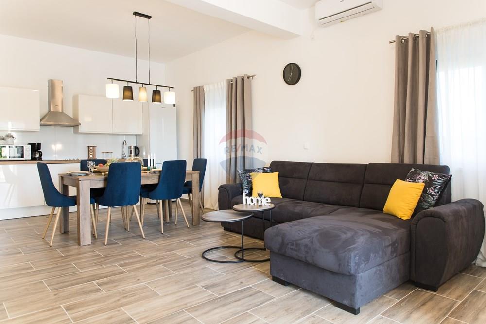 Kuća u stilu odmarališta - Za prodaju - Benkovac, Hrvatska - kuca-6249.jpg - 300501033-62