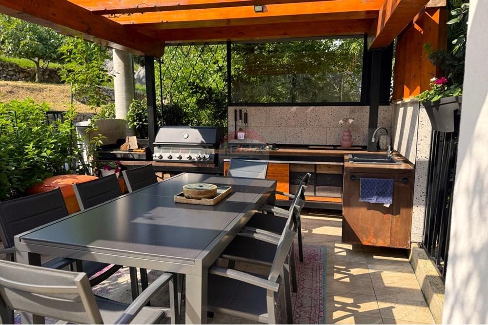 Kuća  - Za prodaju - Lovran, Hrvatska - 1.jpg - 300421024-833