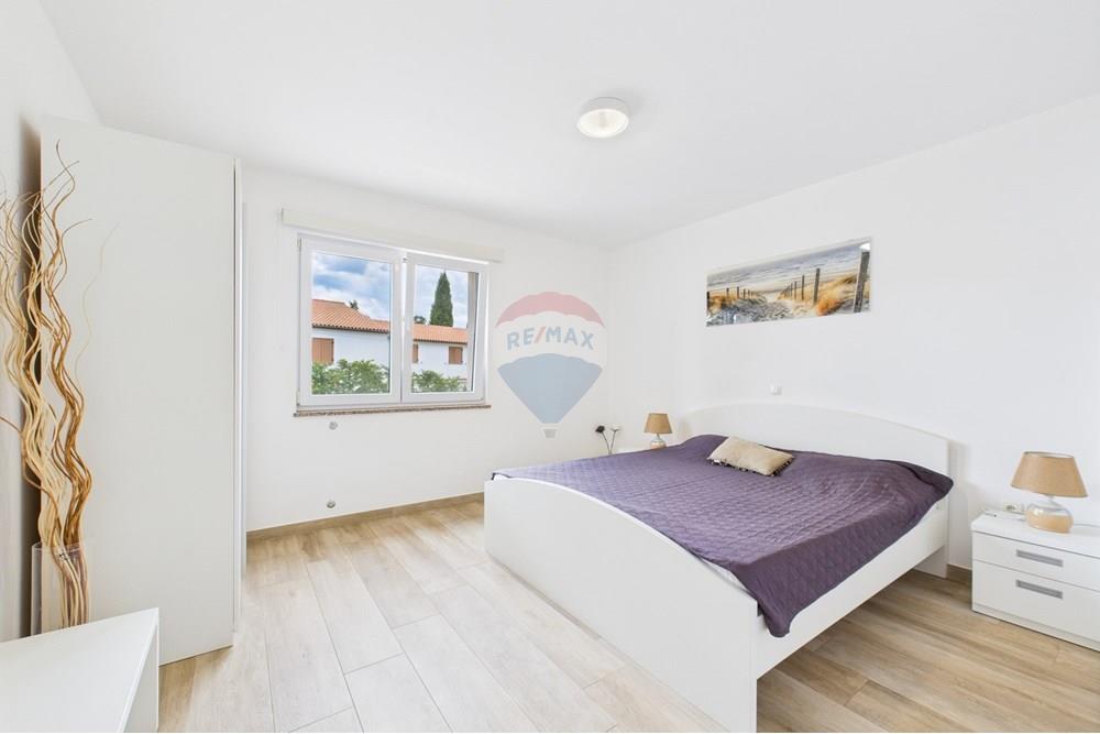 Kuća  - Za prodaju - Svetvinčenat, Hrvatska - CAM04300G0-PR0063-STILL012.jpg - 300041074-603