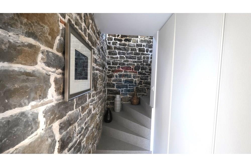 Kuća  - Za prodaju - Oprtalj, Hrvatska - 25.jpg - 300441010-524