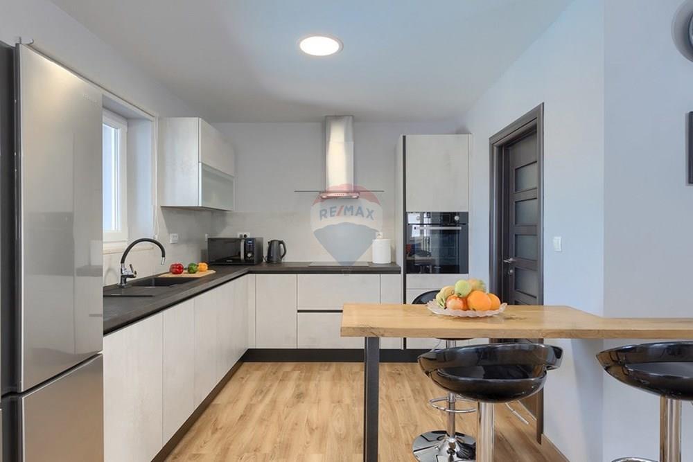 Kuća  - Za prodaju - Labin, Hrvatska - cls417_kitchen_04.jpg - 300291006-766