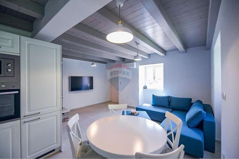 Kuća  - Za prodaju - Opatija, Hrvatska - IMG-20260209-WA0010.jpg - 300421024-925