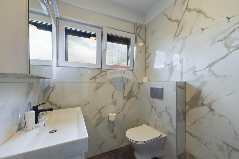 Kuća  - Za prodaju - Marčana, Hrvatska - CAM02458G0-PR0092-STILL008.jpg - 300041074-621