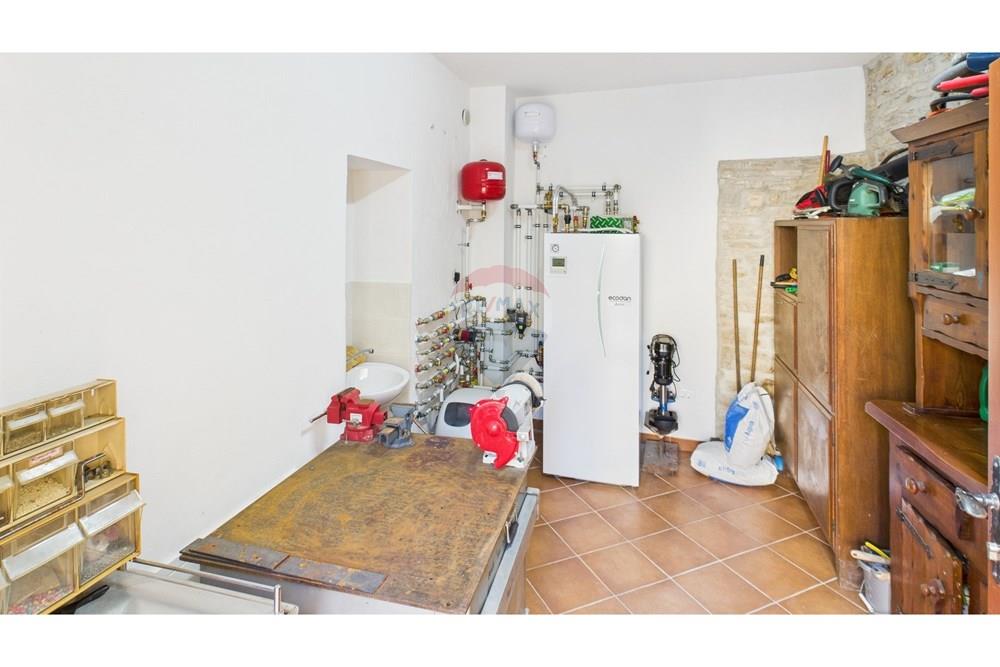 Kuća  - Za prodaju - Buje, Hrvatska - 11.jpg - 300441010-493