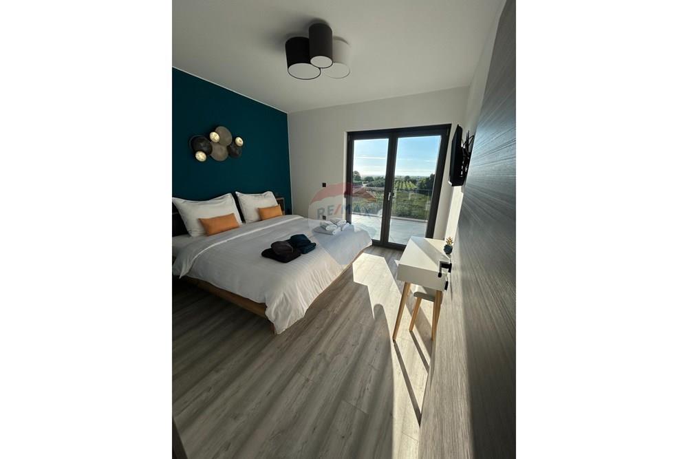 Kuća  - Za prodaju - Vodnjan, Hrvatska - IMG-20251210-WA0008.jpg - 300041114-68