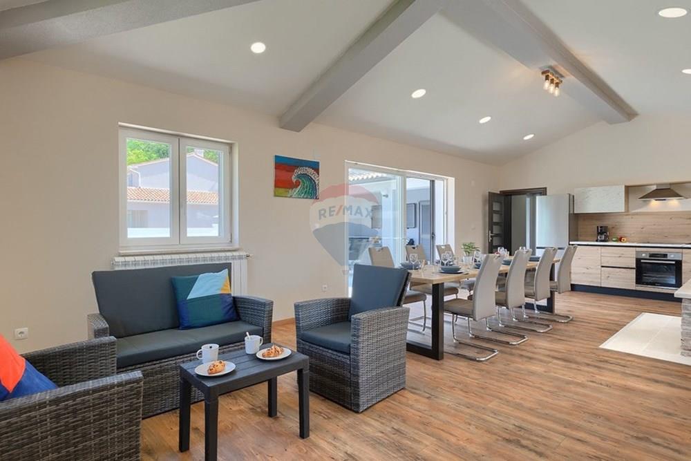 Kuća  - Za prodaju - Labin, Hrvatska - cls417_living_09.jpg - 300291006-766