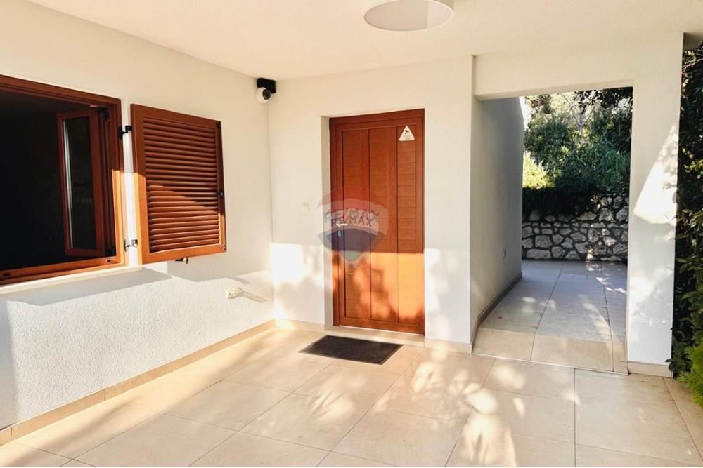 Kuća  - Za prodaju - Novi Vinodolski, Hrvatska - 1767798967_img-20260107-wa0019.jpg - 300561031-99