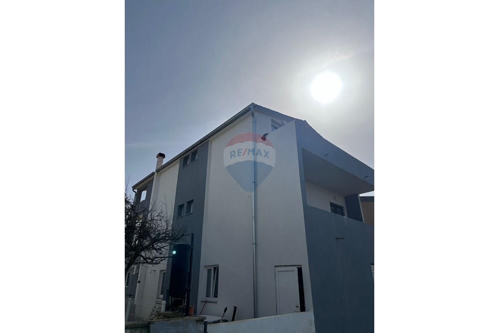 Kuća  - Za prodaju - Vrsi, Hrvatska - 9vanka.jpg - 300501033-83