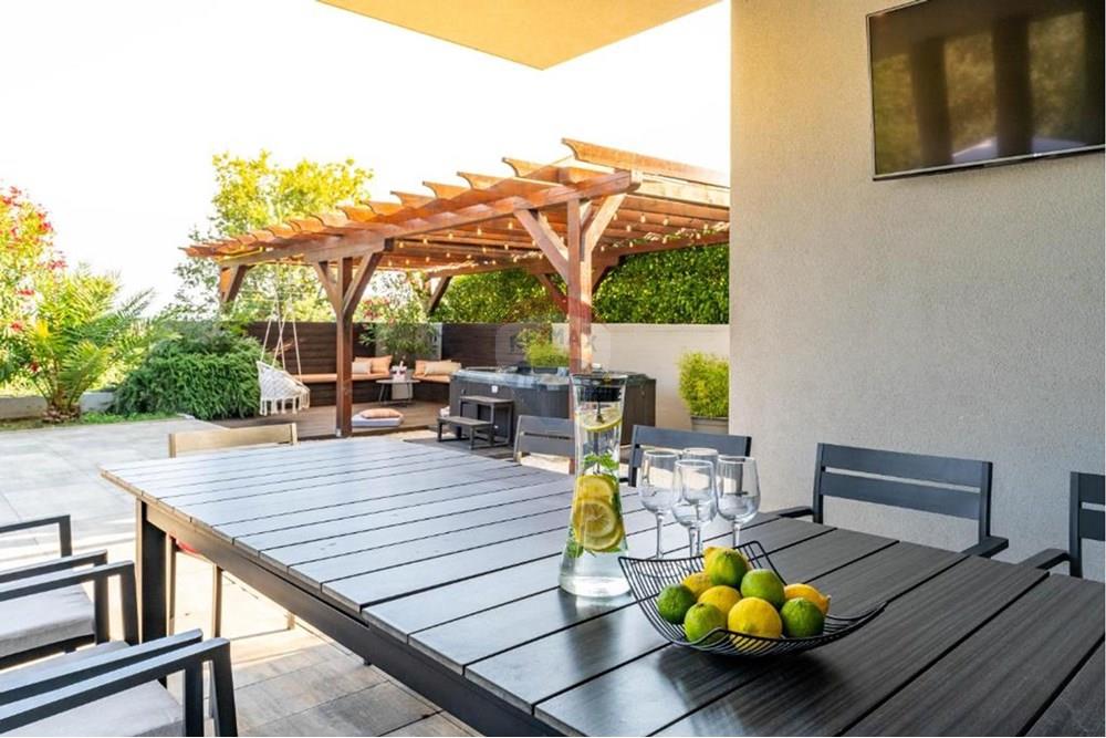 Kuća  - Za prodaju - Medulin, Hrvatska - 8.5.jpg - 300041074-637