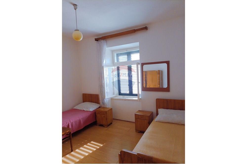 Kuća  - Za prodaju - Novalja, Hrvatska - centar-novalje-samostojeca-kuca-okucnica-spremiste-izdvojeni-apartman-slika-204360227.jpg - 300411003-3061