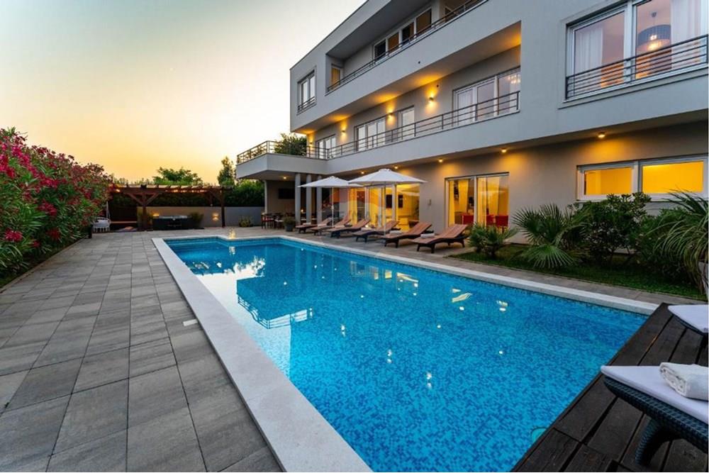 Kuća  - Za prodaju - Medulin, Hrvatska - 36.jpg - 300041074-637