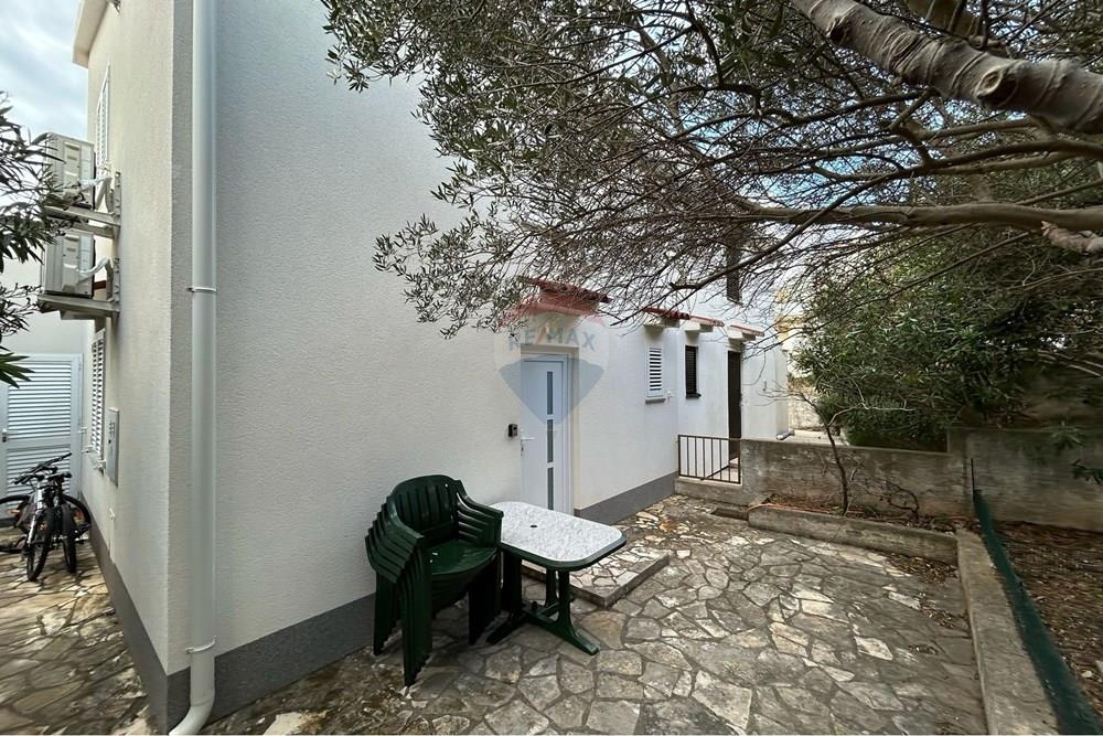 Dvojna kuća - Za prodaju - Novalja, Hrvatska - WhatsApp Image 2026-02-27 at 10.34.06.jpeg - 300411003-3119