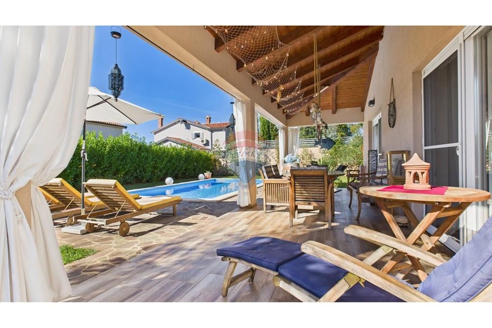 Kuća  - Za prodaju - Rovinj, Hrvatska - 1761229944_cam04300g0-pr0107-still007.jpg - 300571007-402