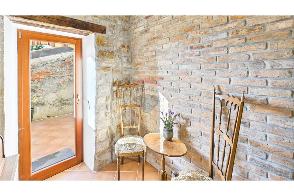 Kuća  - Za prodaju - Buje, Hrvatska - 33.jpg - 300441010-493