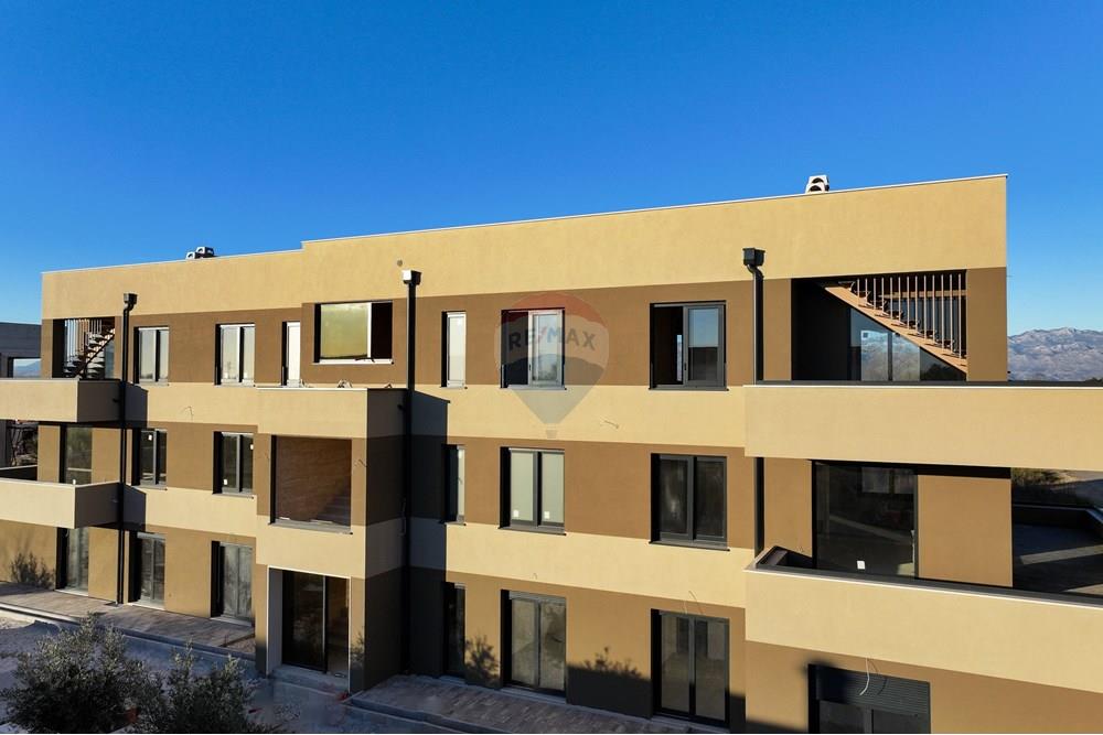 Stan-Apartman - Za prodaju - Privlaka, Hrvatska - 9b89869b-8d1e-4cf2-a3a0-42cf4d656e2e.jpg - 300411003-3015