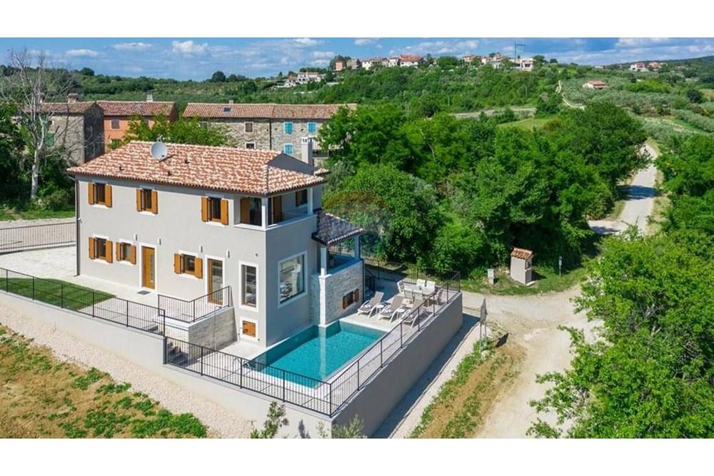 Kuća  - Za prodaju - Buje, Hrvatska - 1740407511_3.jpg - 300441010-448