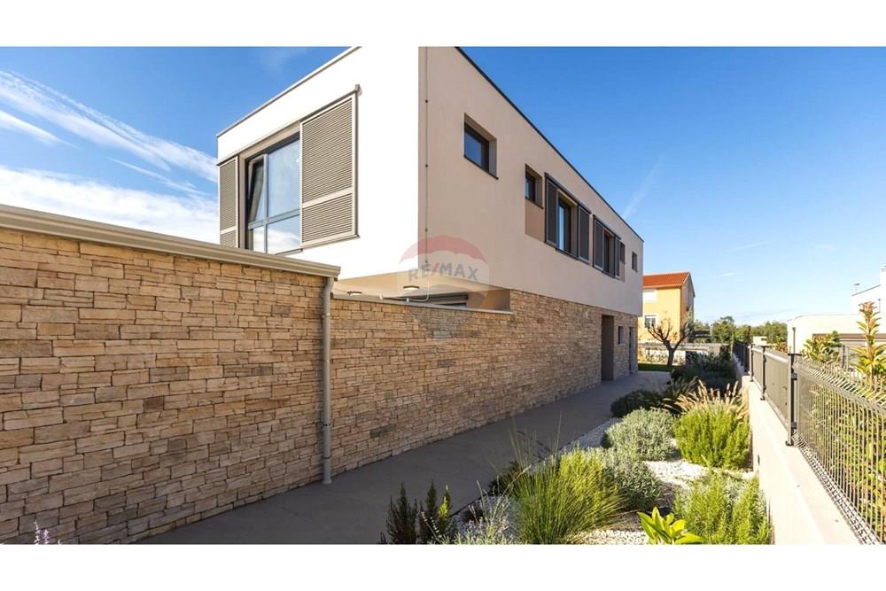 Kuća  - Za prodaju - Umag, Hrvatska - 69.jpg - 300441010-523