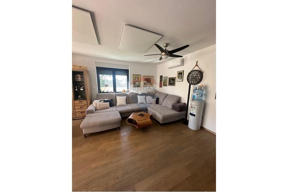 Stan-Apartman - Za prodaju - Novalja, Hrvatska - 81337c9a-9894-4d1f-bf11-4f9e5dc50774.jpg - 300411003-2980