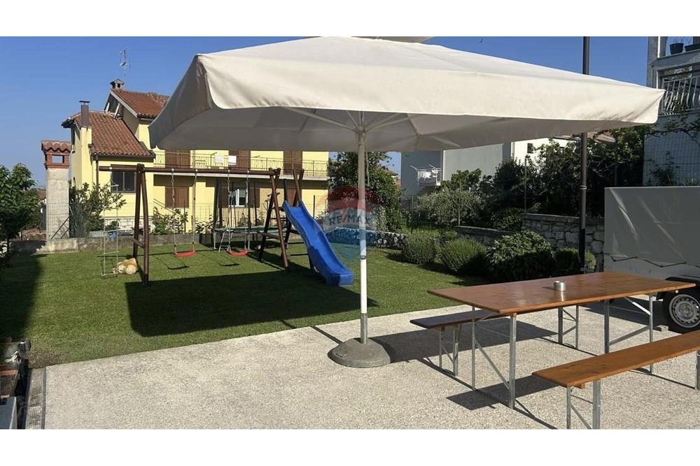 Kuća  - Za prodaju - Poreč, Hrvatska - 1770038917_2b3c8082-3939-48dc-be93-f4d5bbad34b6.jpeg - 300391029-374