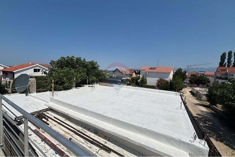 Kuća  - Za prodaju - Vrsi, Hrvatska - WhatsApp Image 2025-07-09 at 11.44.11 (4).jpeg - 300501008-3424