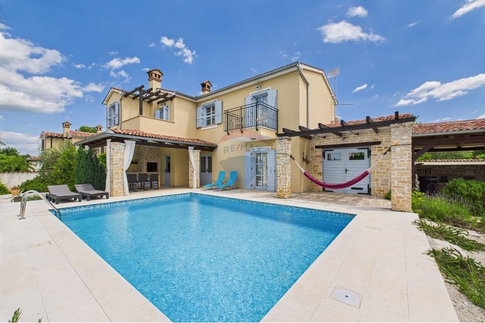 Kuća  - Za prodaju - Svetvinčenat, Hrvatska - CAM04300G0-PR0062-STILL039.jpg - 300041074-618