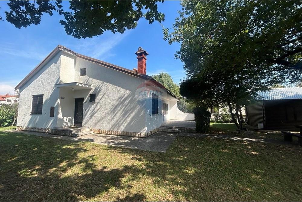 Kuća  - Za prodaju - Poreč, Hrvatska - 1758183307_a9343174-002b-4975-b0fd-915be7642772.jpg - 300391032-349