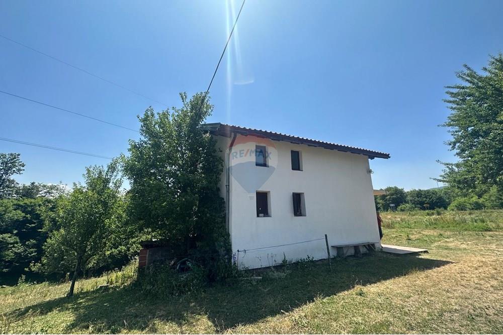 Kuća  - Za prodaju - Brinje, Hrvatska - 9c8a49a4-6f70-4013-82aa-fbaf2dec0003.jpeg - 300411003-3062