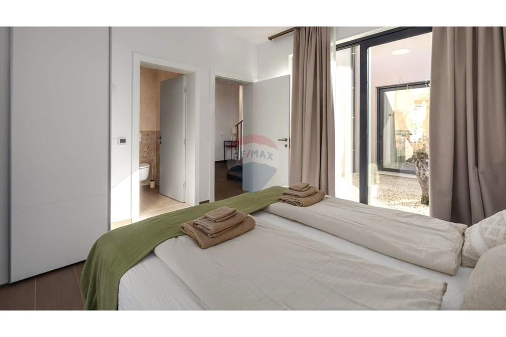 Kuća  - Za prodaju - Umag, Hrvatska - 41.jpg - 300441010-523