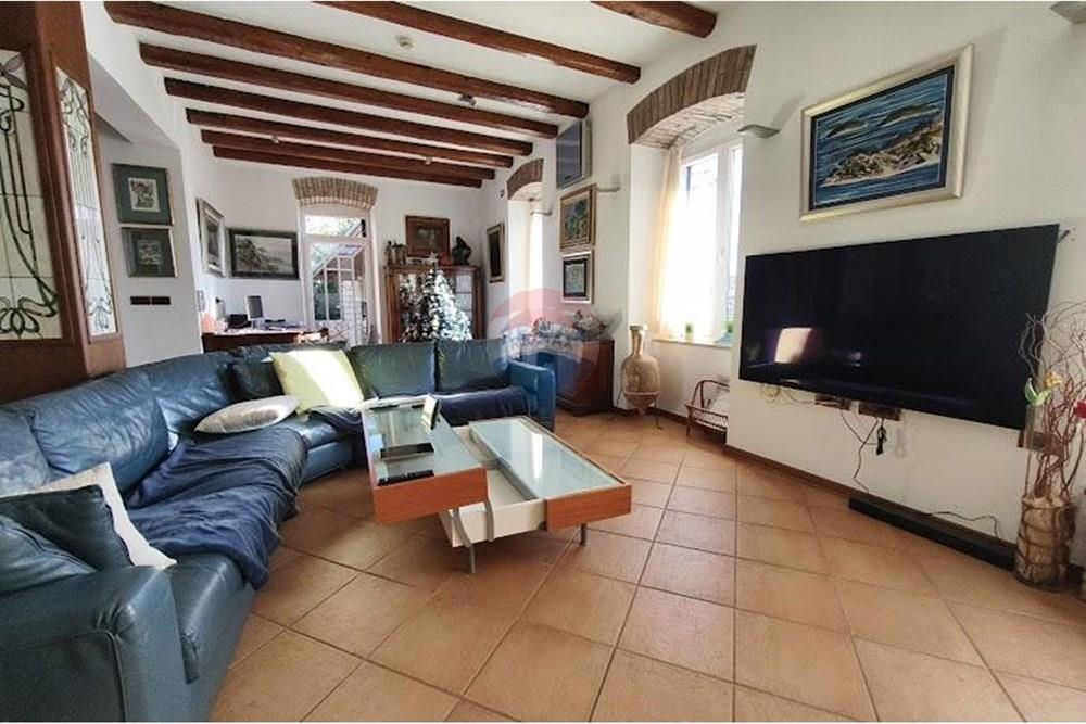 Kuća  - Za prodaju - Rijeka, Hrvatska - 1767789079_23.jpg - 300031144-134