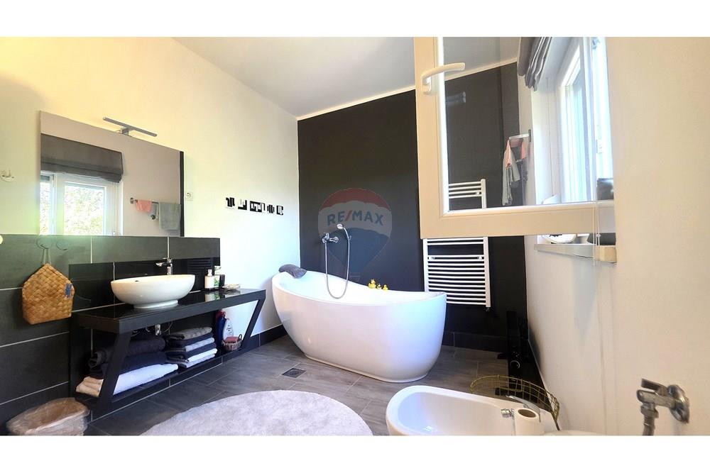 Kuća  - Za prodaju - Umag, Hrvatska - 7.jpg - 300441010-511