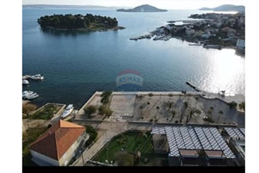 Kuća posebne arhitekture - Za prodaju - Preko, Hrvatska - 417469950_10228395041215590_2881845339892259305_n (1).jpg - 300501008-4234