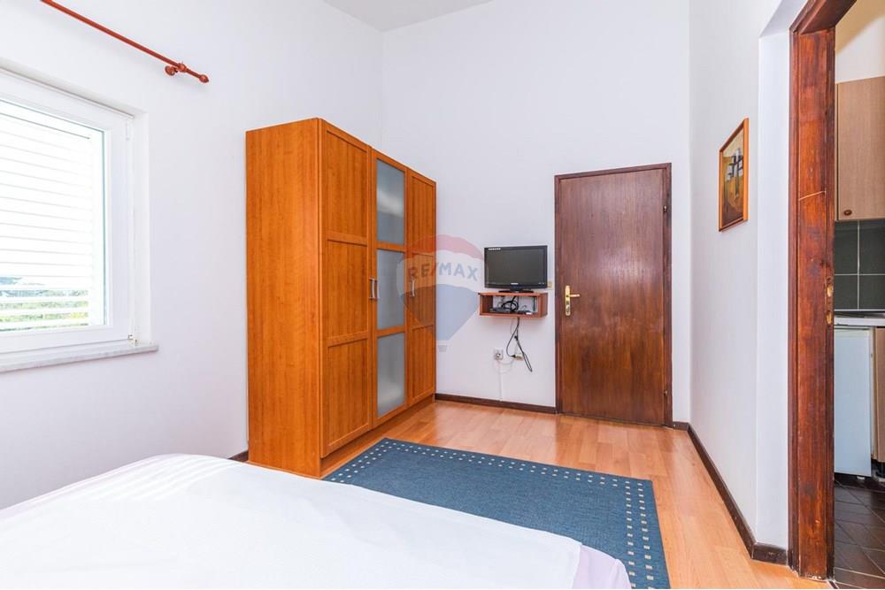 Kuća  - Za prodaju - Punat, Hrvatska - 13f97bcb-4b29-47ec-8fe3-c455b3dffa13.jpeg - 300621003-1537