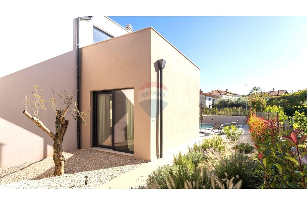 Kuća  - Za prodaju - Umag, Hrvatska - 63.jpg - 300441010-523