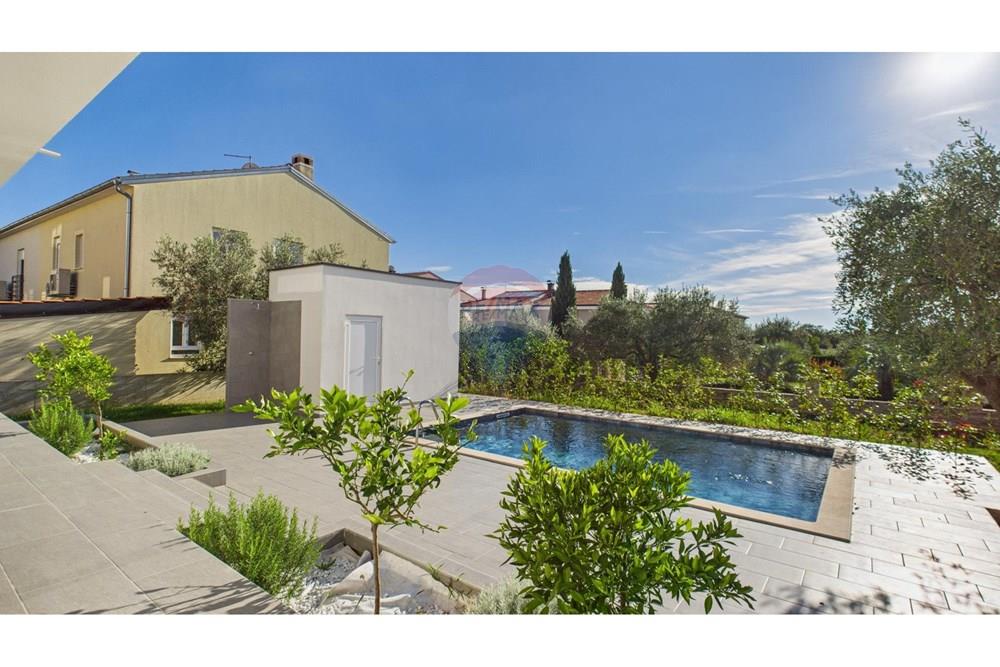 Kuća  - Za prodaju - Rovinj, Hrvatska - 1760378175_cam04300g0-pr0103-still004.jpg - 300571007-401