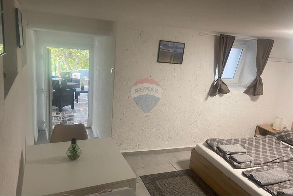 Kuća  - Za prodaju - Novalja, Hrvatska - 176fc285-3567-4897-a23b-420f2bea80ea.jpg - 300411003-2049