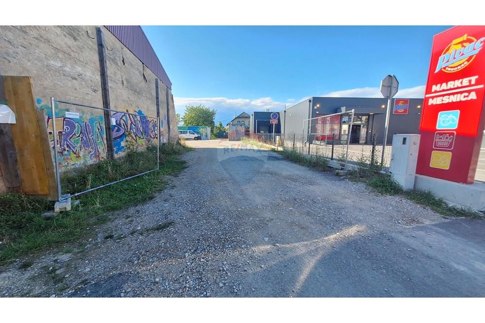 Građevinsko zemljište - Za prodaju - Petrinja, Hrvatska - 20250717_174326.jpg - 300761001-274