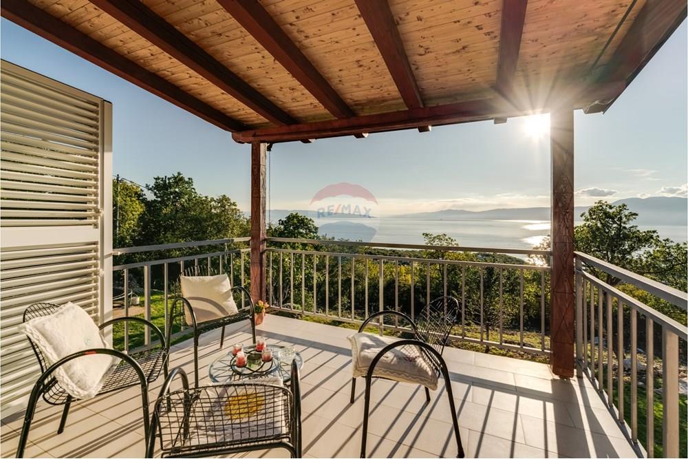 Kuća  - Za prodaju - Kostrena, Hrvatska - S╠îubati Kostrena - Zoran Pas╠îkvan-33.jpg - 300031165-96